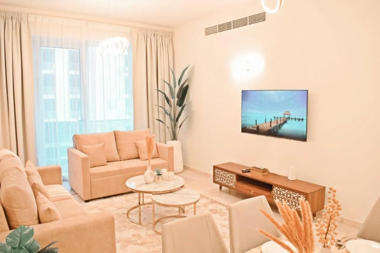 Stylish Marina View Apartment With Private Marina Walk Access Dubai