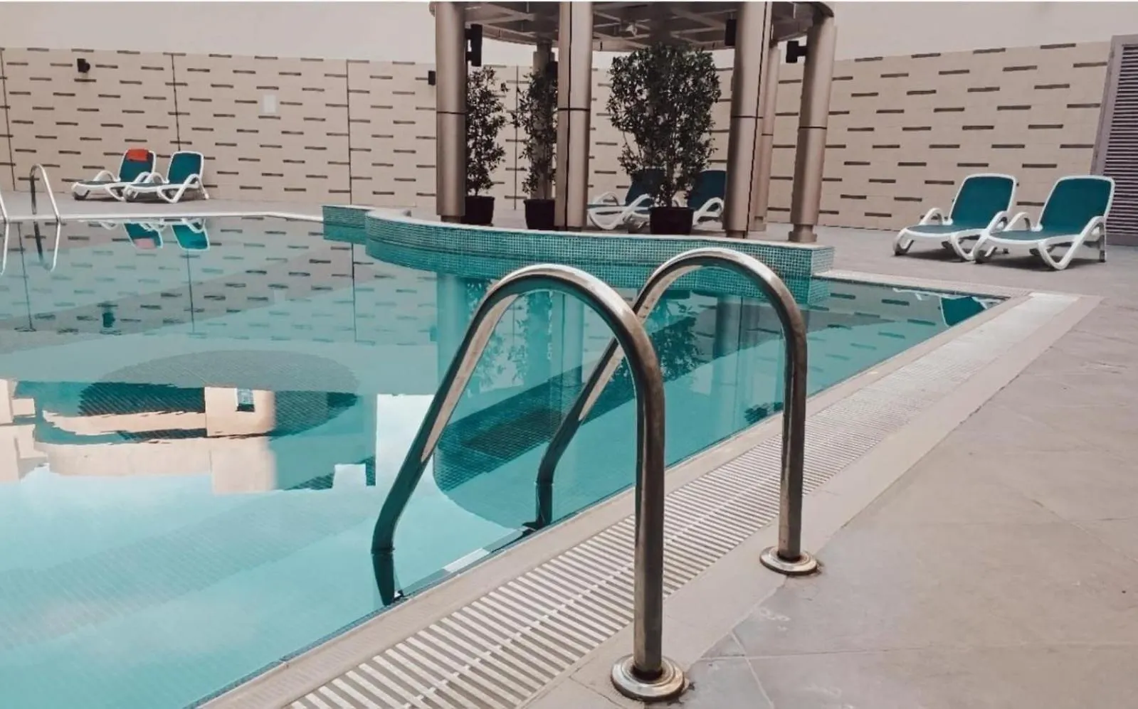 Stylish Marina View Apartment With Private Marina Walk Access Dubai