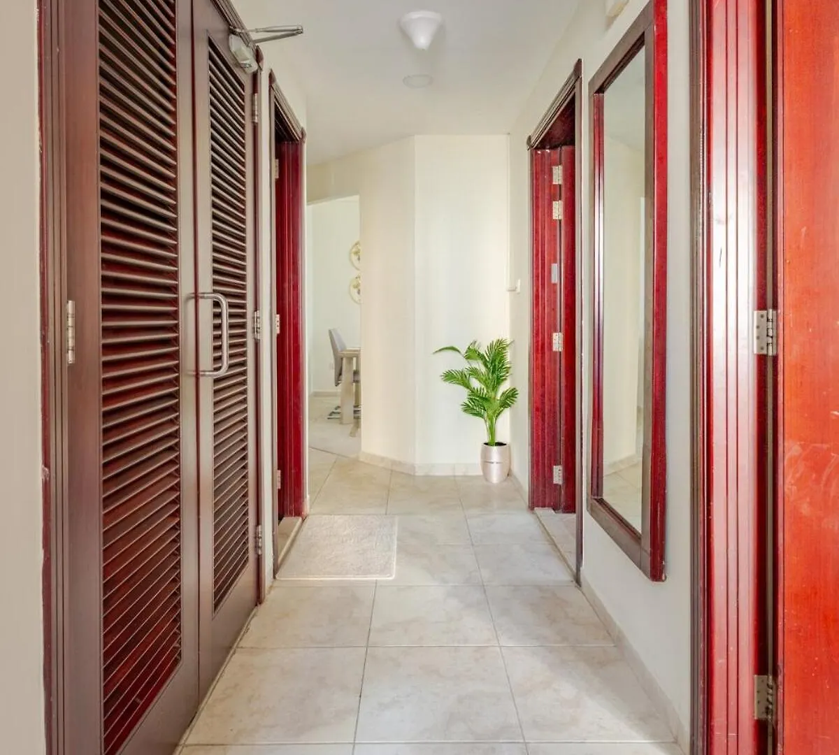 Stylish Marina View Apartment With Private Marina Walk Access Dubai