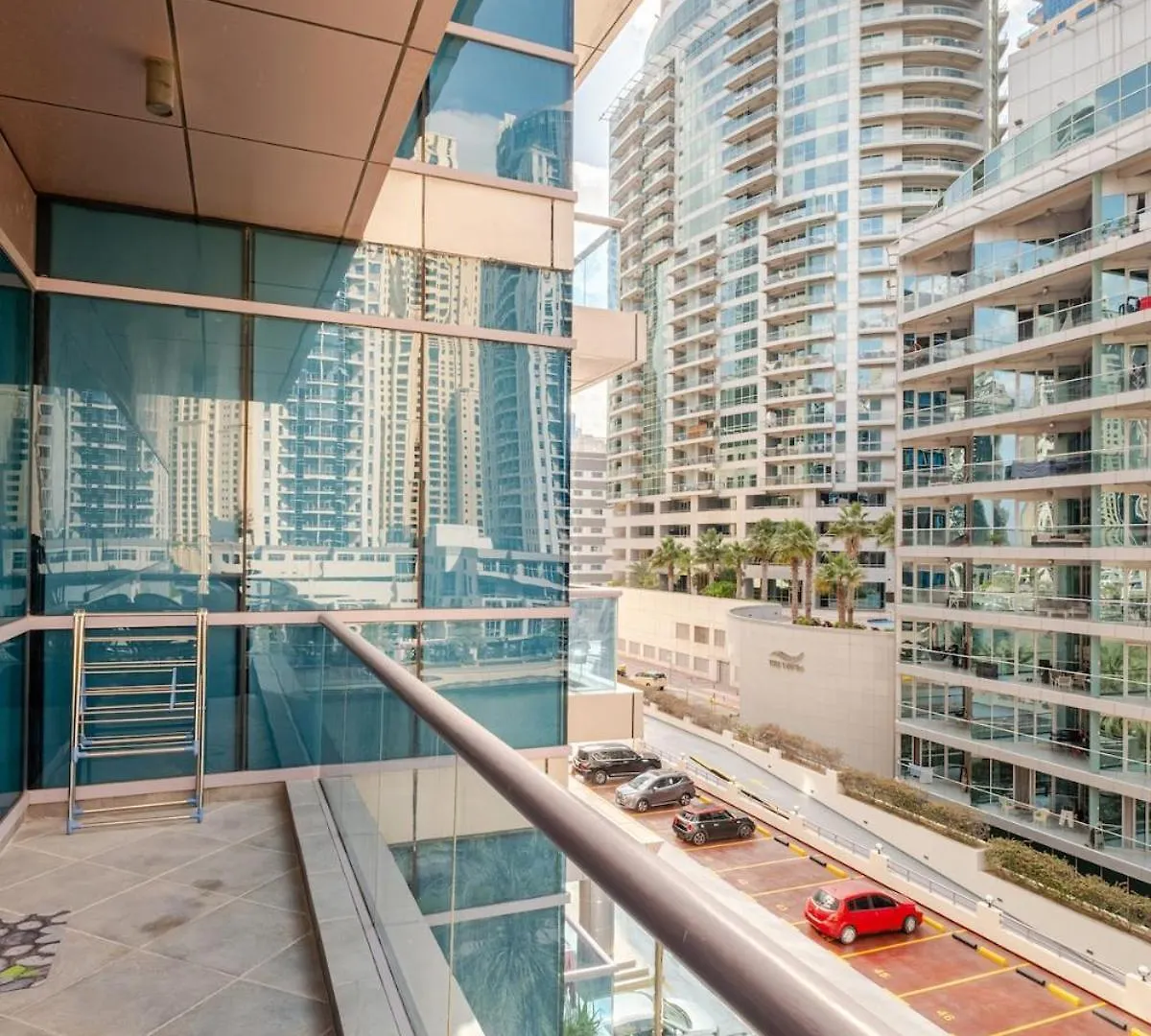 Stylish Marina View Apartment With Private Marina Walk Access Dubai 0*,